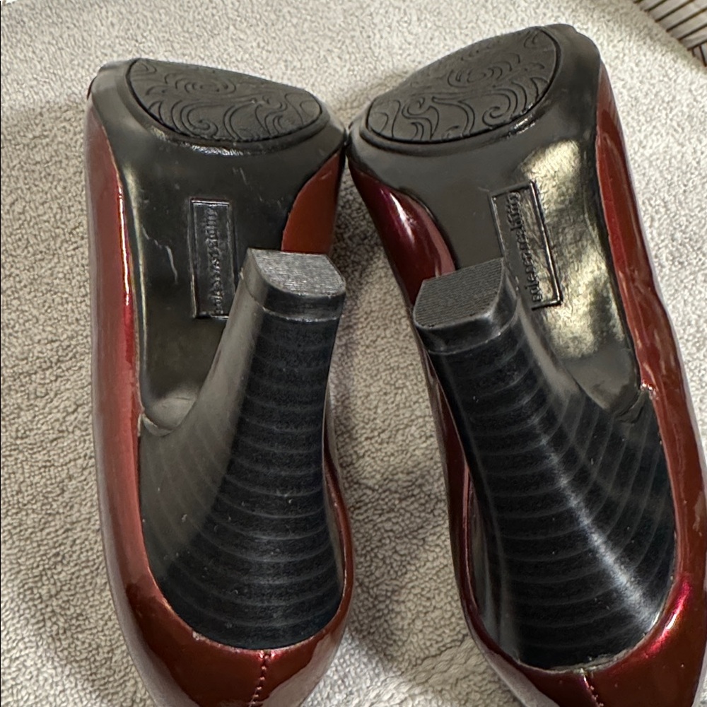 Solesensibility Heels size 8 wide heel metal accents special occasion red heels - Picture 7 of 12